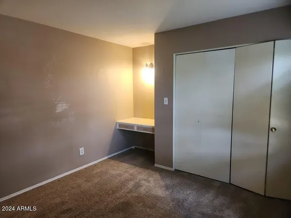 $2,200 | 4330 West Royal Palm Road, Glendale, AZ 85302