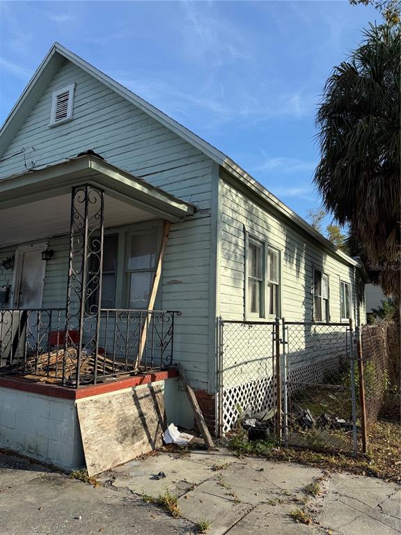 2310 West Walnut Street Tampa, FL 33607 - Photo 15 of 20