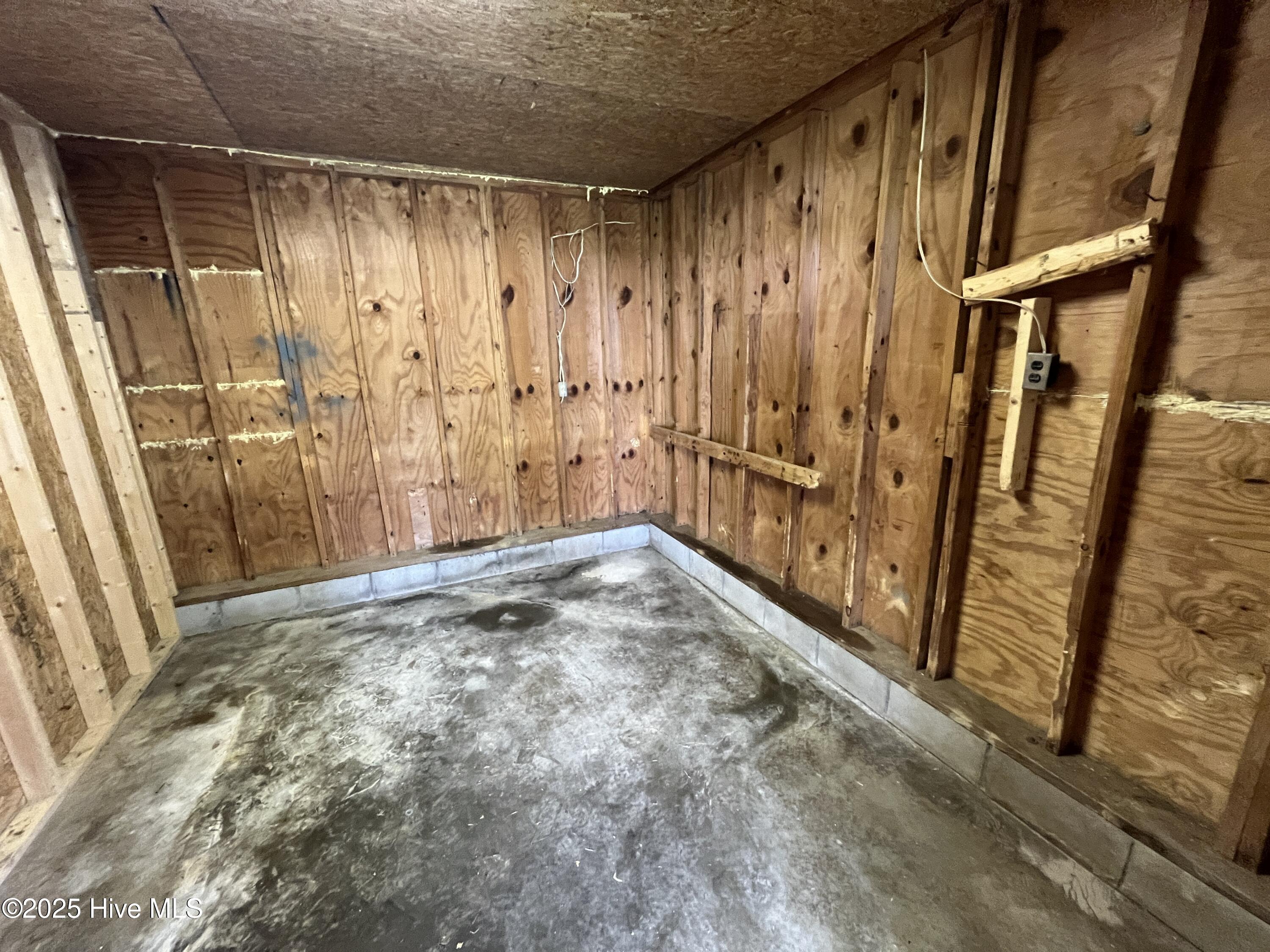 5272 Old Stantonsburg Road Wilson, NC 27893 - Photo 23 of 26 Garage-5272 Stantonsburg Rd