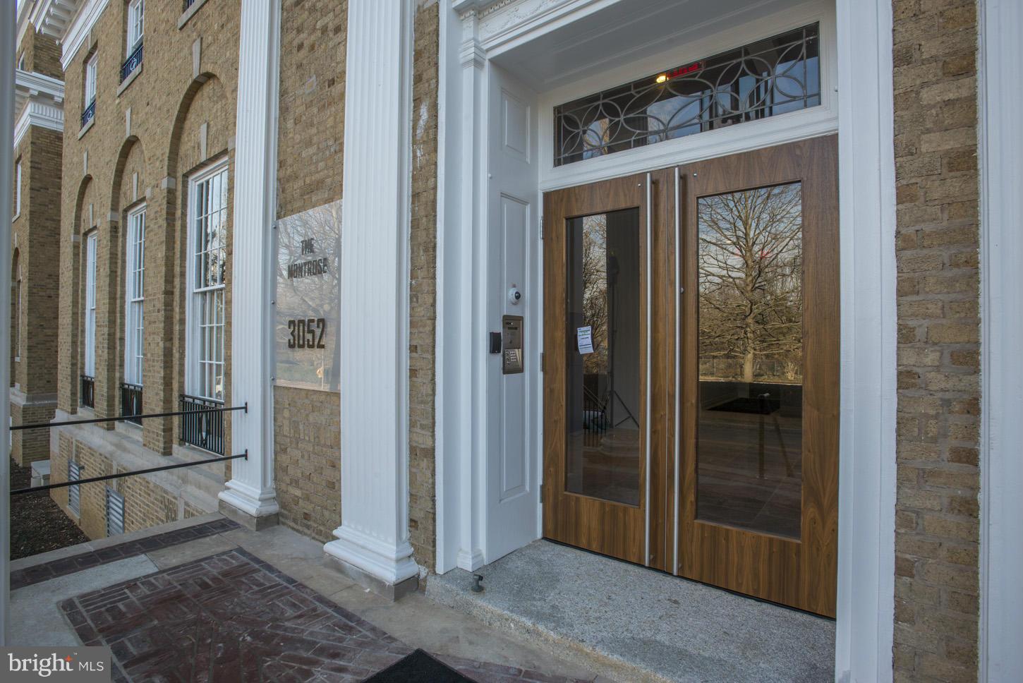 3052 R Street Northwest, Unit 305 Washington, DC 20007 - Photo 3 of 21 Exterior (General)
