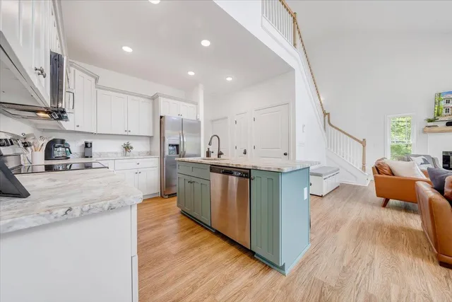 $1,325,000 | 1373 Thomason Lane, Goodview, VA 24095