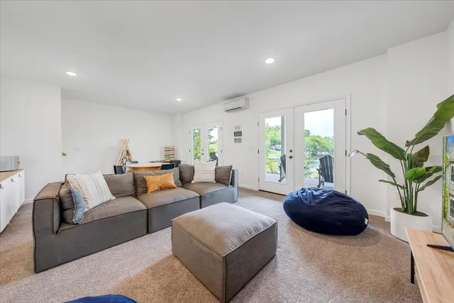 $1,325,000 | 1373 Thomason Lane, Goodview, VA 24095