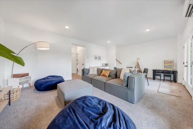 $1,325,000 | 1373 Thomason Lane, Goodview, VA 24095