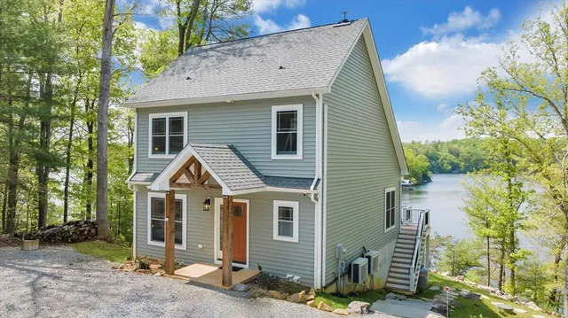 $1,325,000 | 1373 Thomason Lane, Goodview, VA 24095