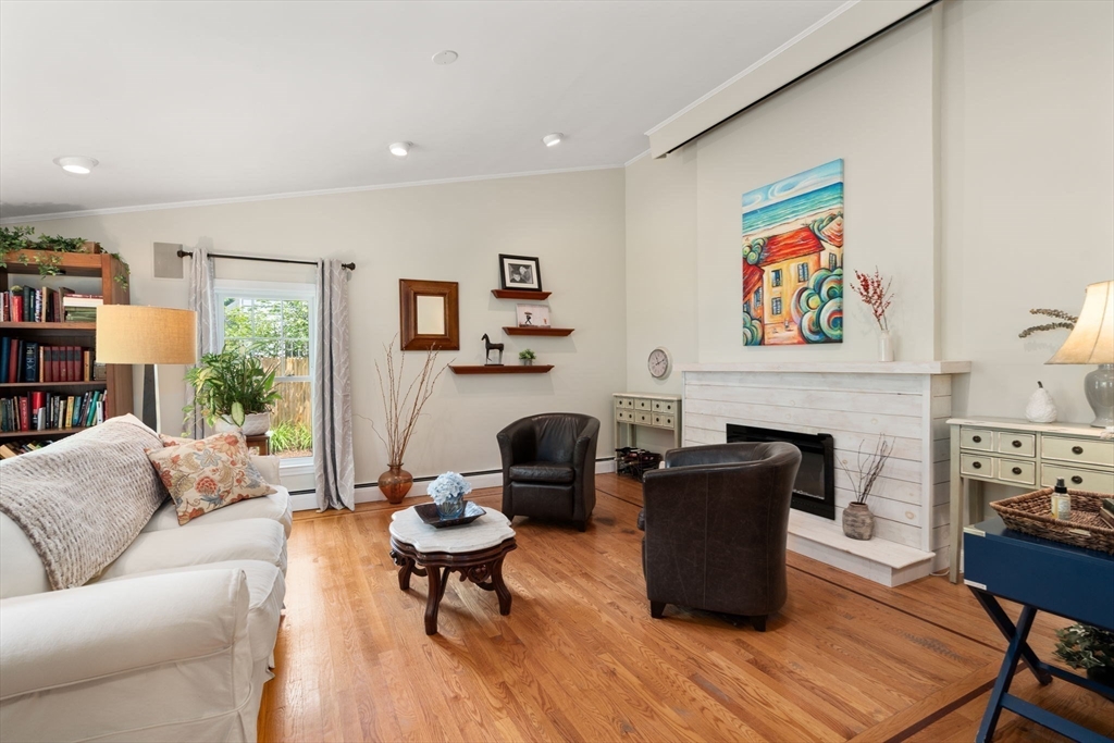 3 Berkeley Road Wellesley, MA 02482 - Photo 11 of 34