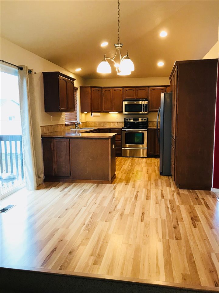 9211 North Warren Street Spokane, WA 99208 - Photo 4 of 20 Gallery Image 4