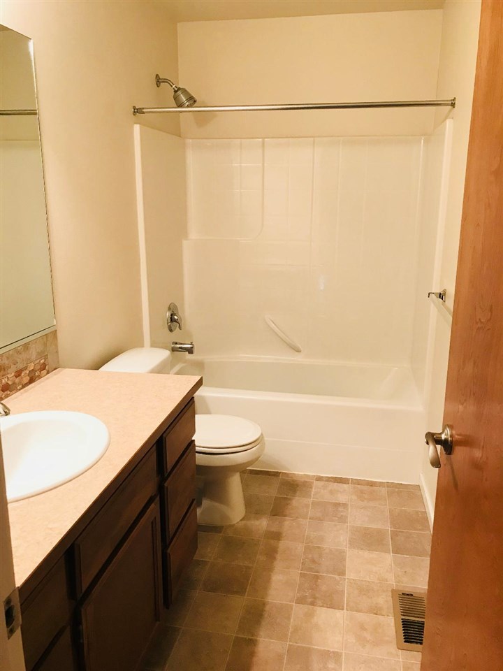 9211 North Warren Street Spokane, WA 99208 - Photo 10 of 20 Gallery Image 10