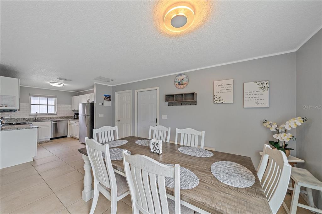 772 Locklear Avenue Sarasota, FL 34237 - Photo 20 of 40 a view of a dining room with furniture