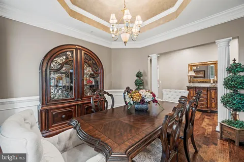 a view of a livingroom with furniture chandelier