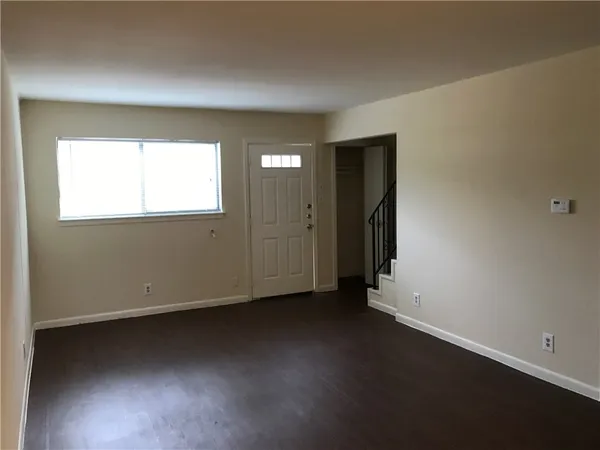 $1,600 | 5001 Bull Creek Road, Unit 102, Austin, TX 78731