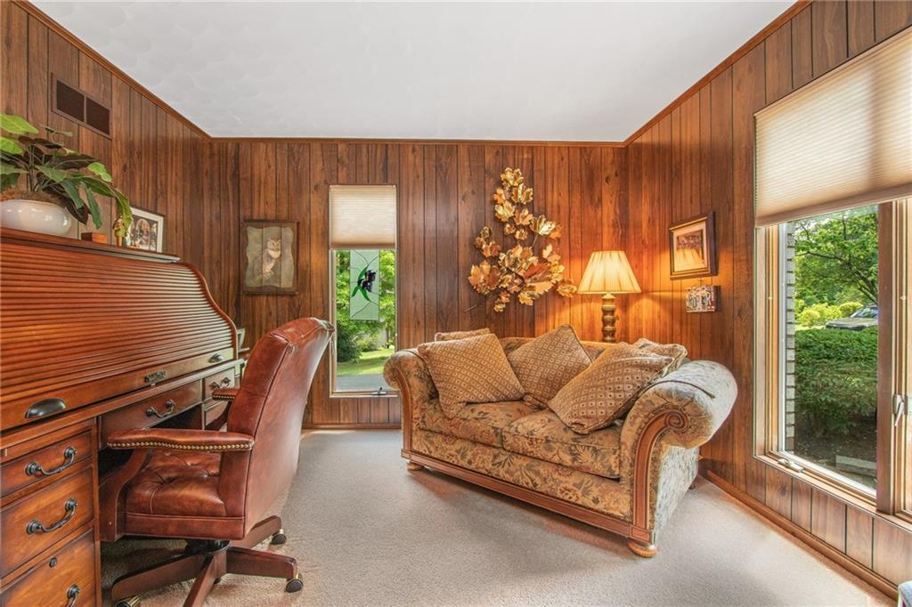 216 McKenzie Road Clinton, PA 15026 - Photo 16 of 25 Gallery Image 16