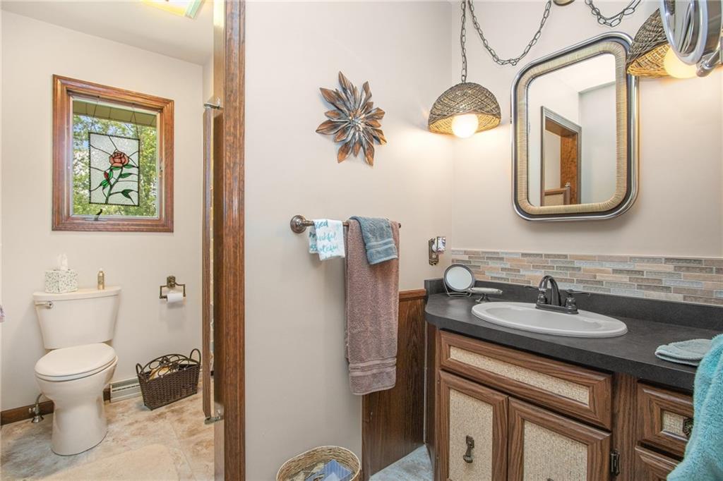 216 McKenzie Road Clinton, PA 15026 - Photo 18 of 25 Gallery Image 18