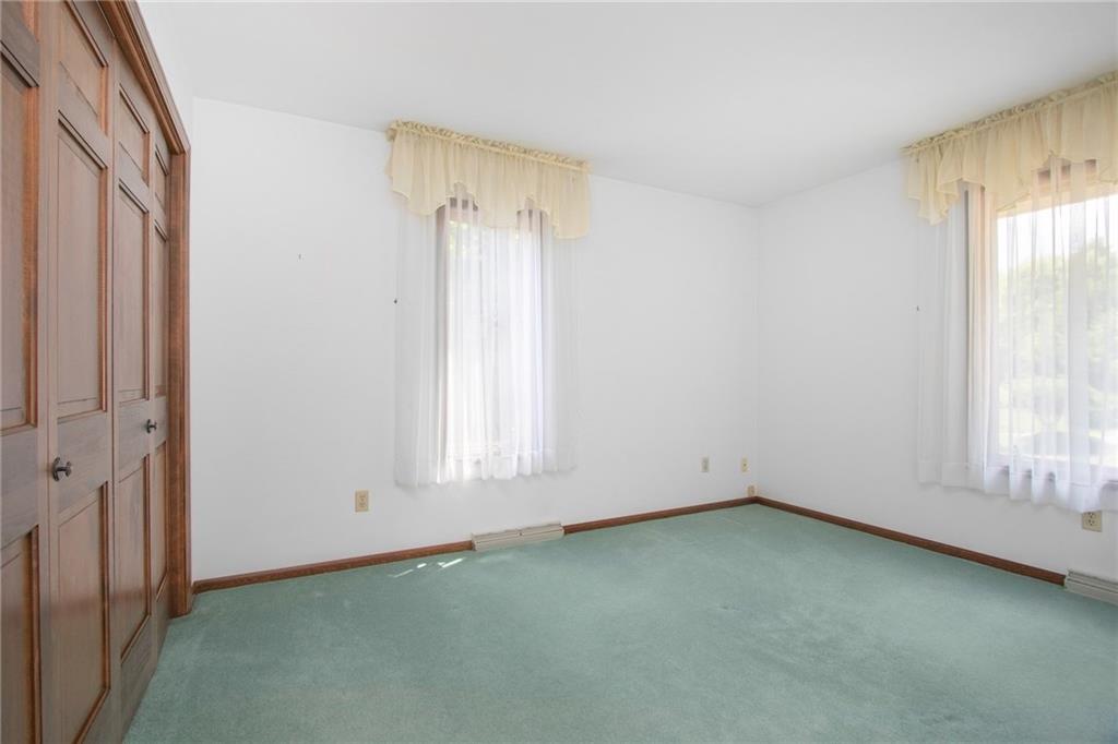 216 McKenzie Road Clinton, PA 15026 - Photo 20 of 25 Gallery Image 20