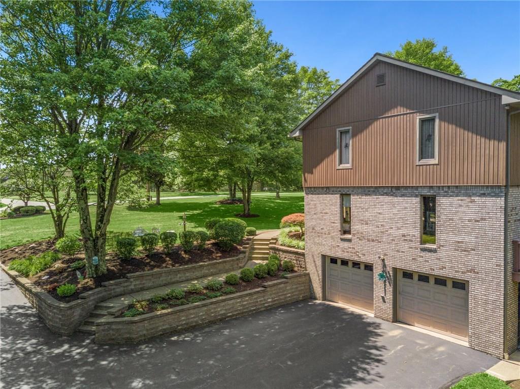 216 McKenzie Road Clinton, PA 15026 - Photo 4 of 25 Gallery Image 4