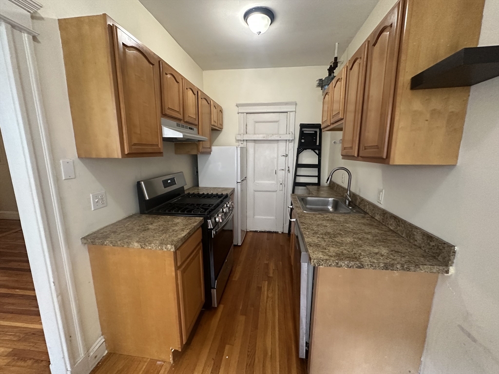 1641 Commonwealth Avenue, Unit 3 Boston, MA 02135 - Photo 10 of 11
