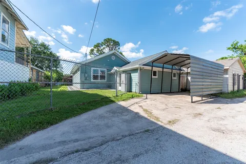 $2,195 | 109 Dresden Street, Houston, TX 77012