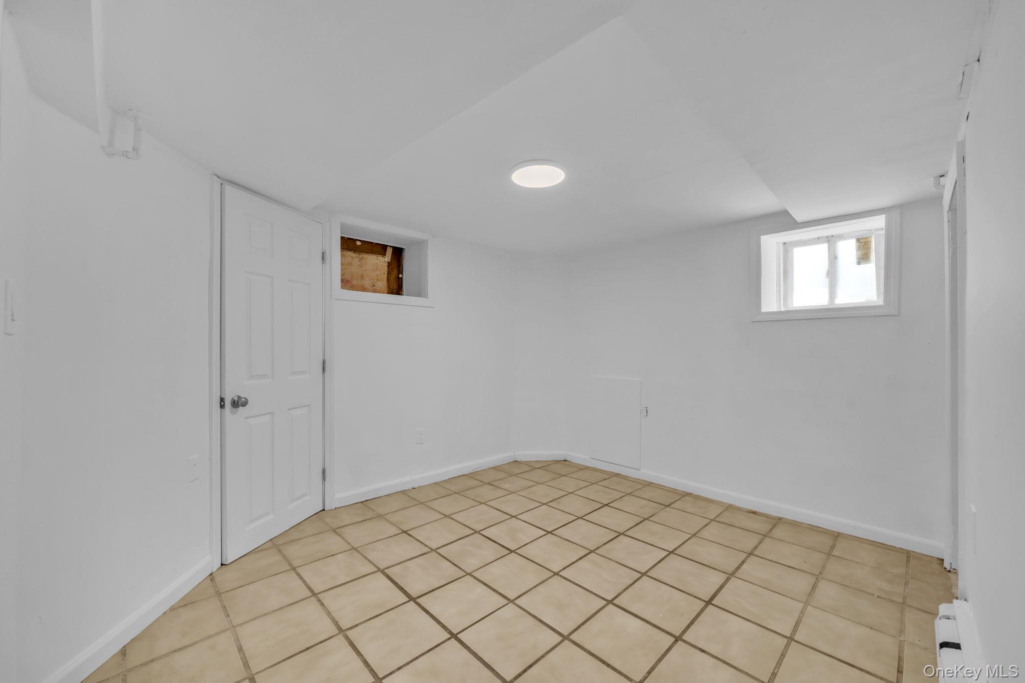 38 Trinity Place New Rochelle, NY 10805 - Photo 30 of 50
