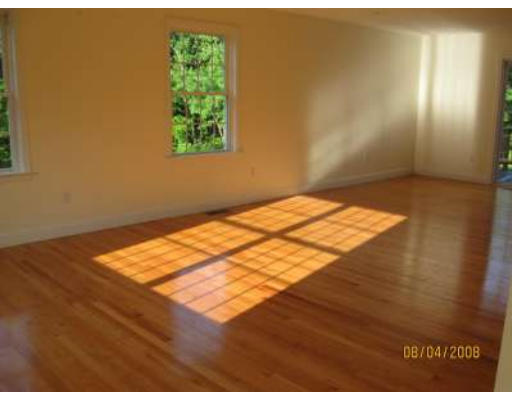 733 Sharps Road Swansea, MA 02777 - Photo 12 of 12 Gallery Image 12