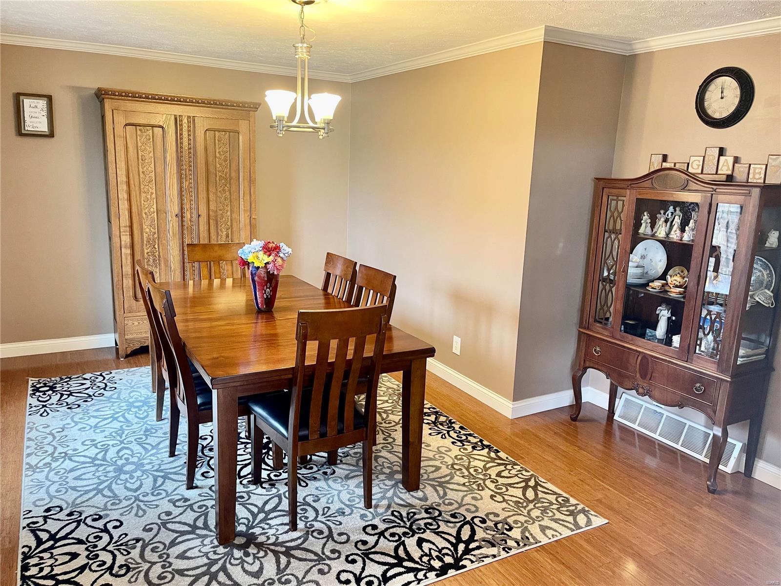 7728 Cooper Road Moro, IL 62067 - Photo 11 of 32