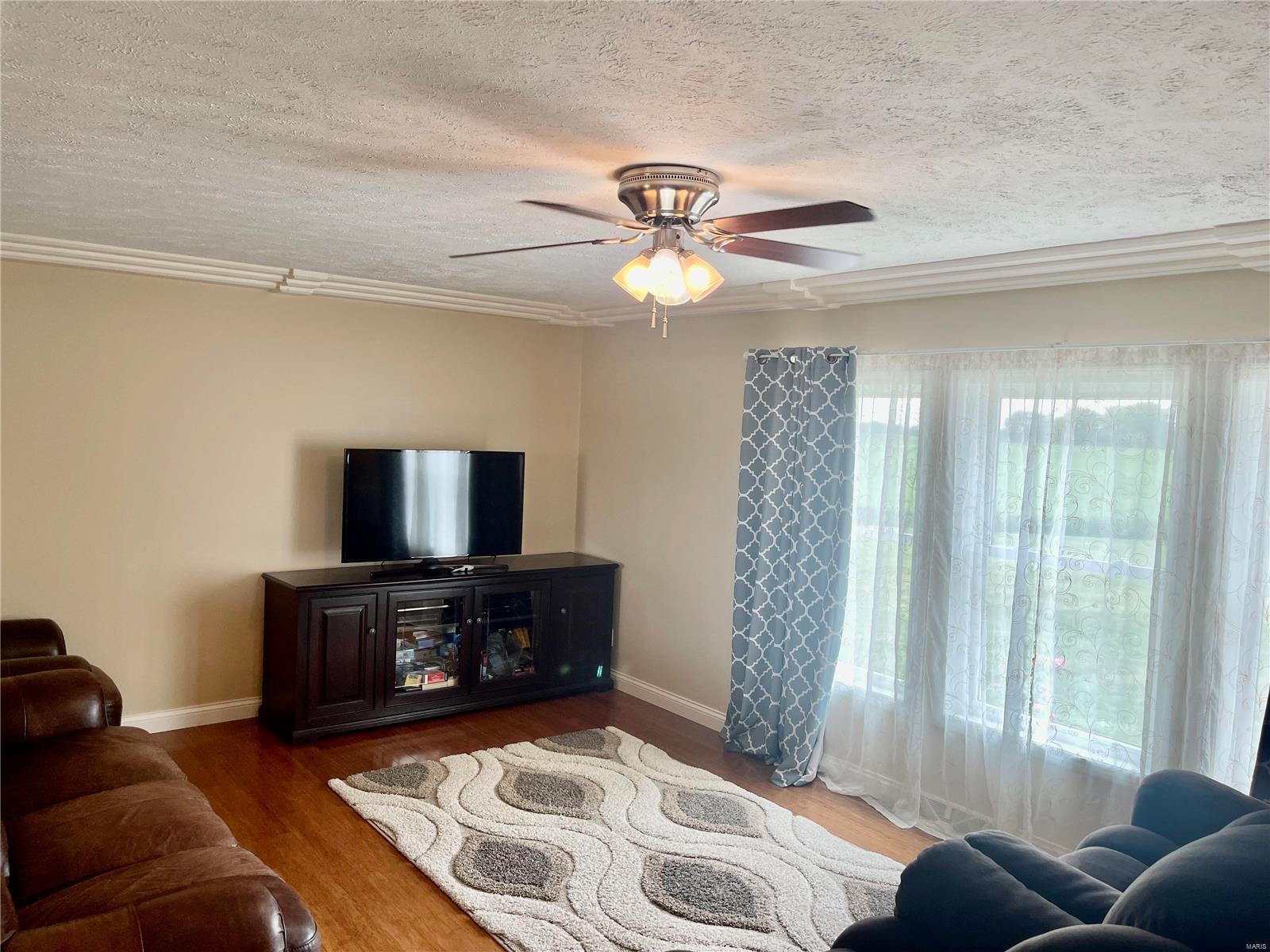 7728 Cooper Road Moro, IL 62067 - Photo 14 of 32