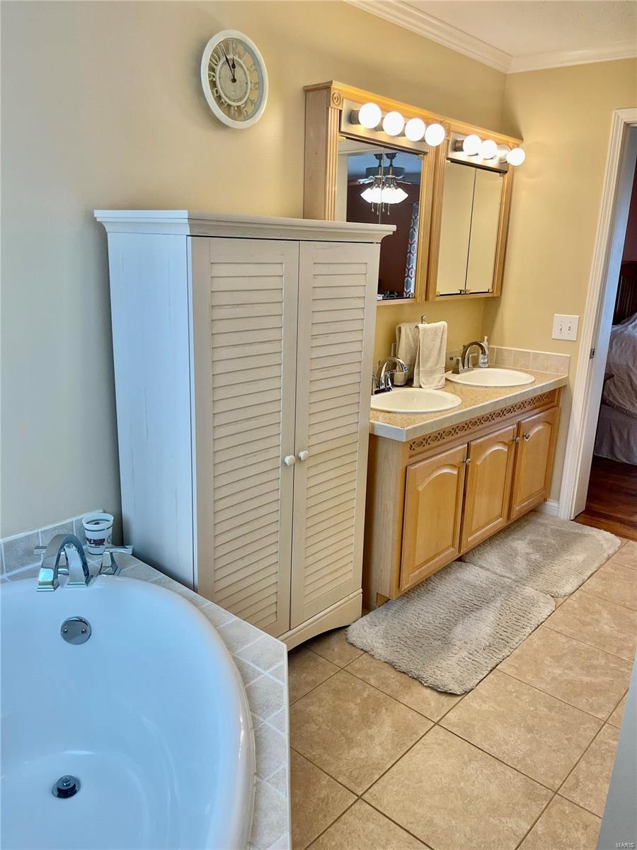 7728 Cooper Road Moro, IL 62067 - Photo 28 of 32