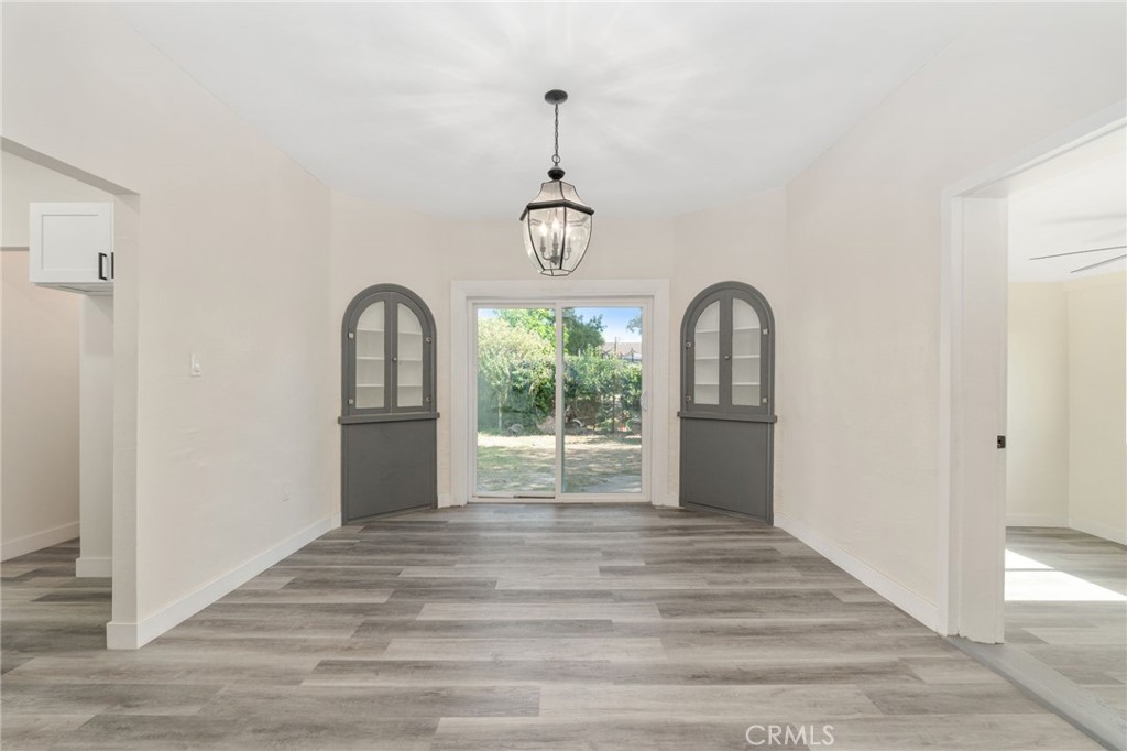2723 Iris Street Riverside, CA 92507 - Photo 5 of 26