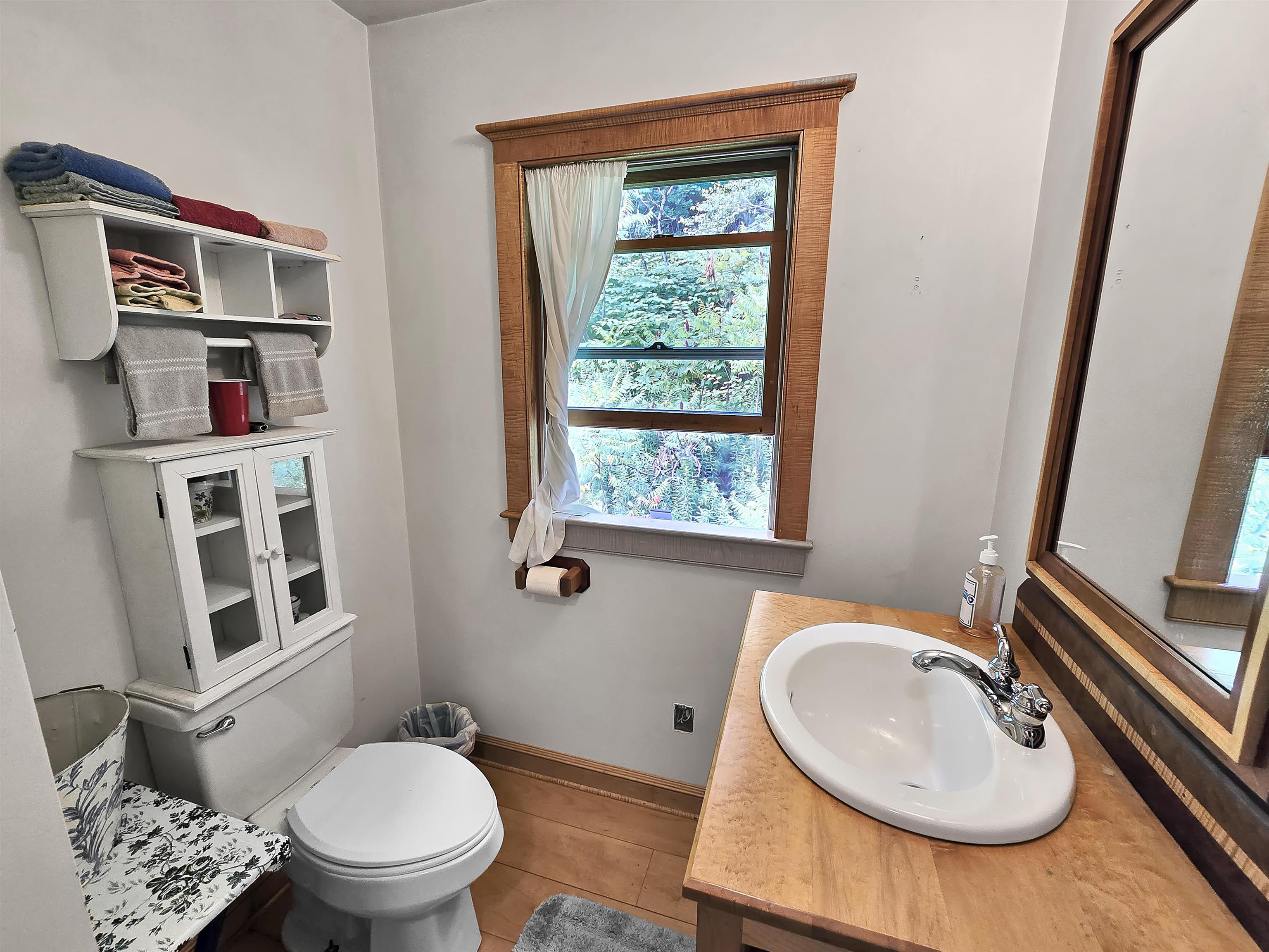 2730 East Pittsford Road Rutland Town, VT 05701 - Photo 14 of 53