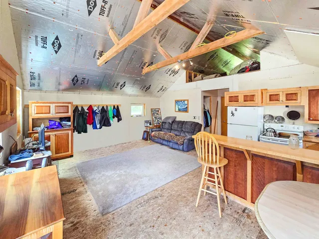 $650,000 | 2730 East Pittsford Road, Rutland Town, VT 05701