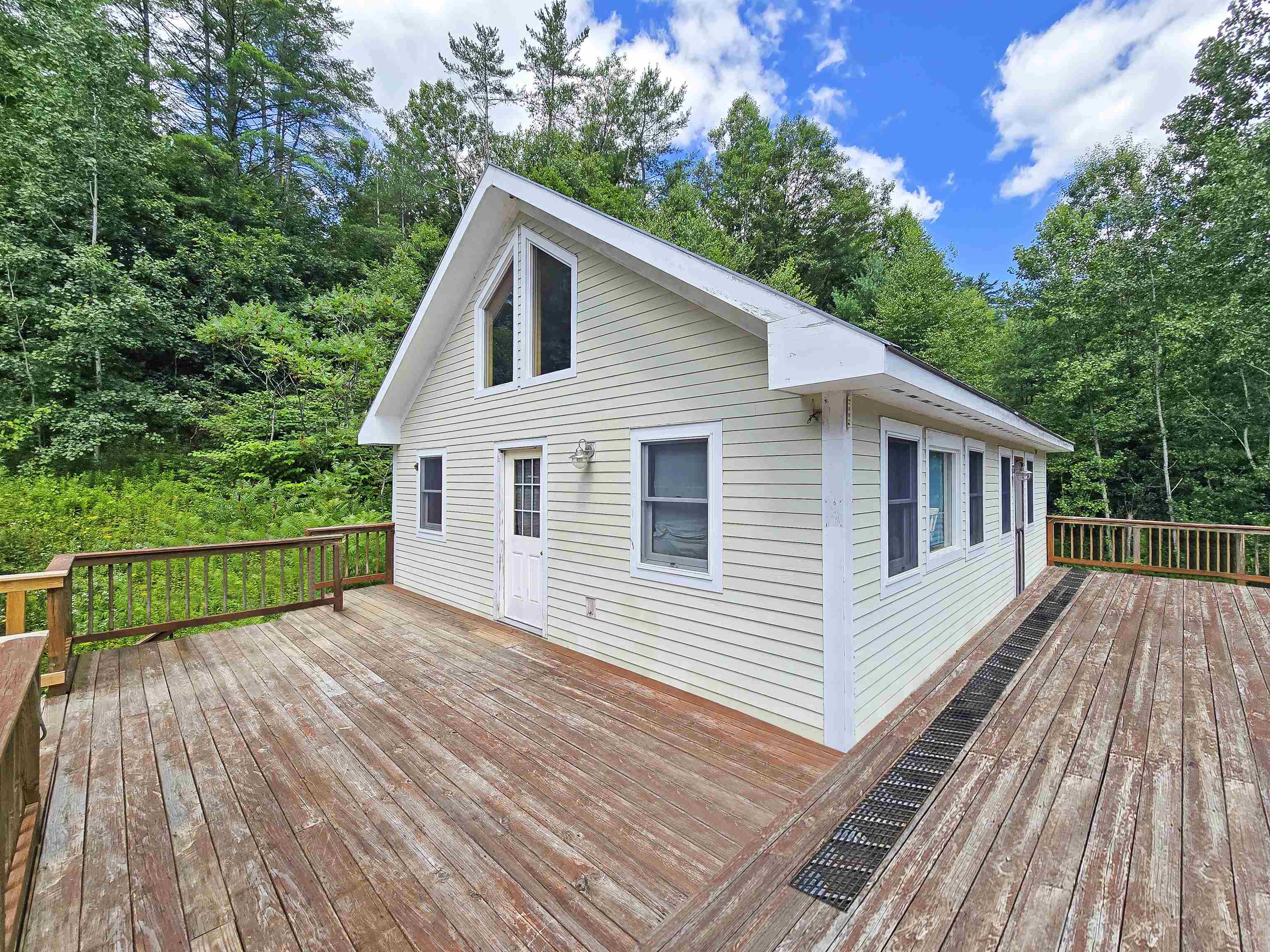 2730 East Pittsford Road Rutland Town, VT 05701 - Photo 3 of 53