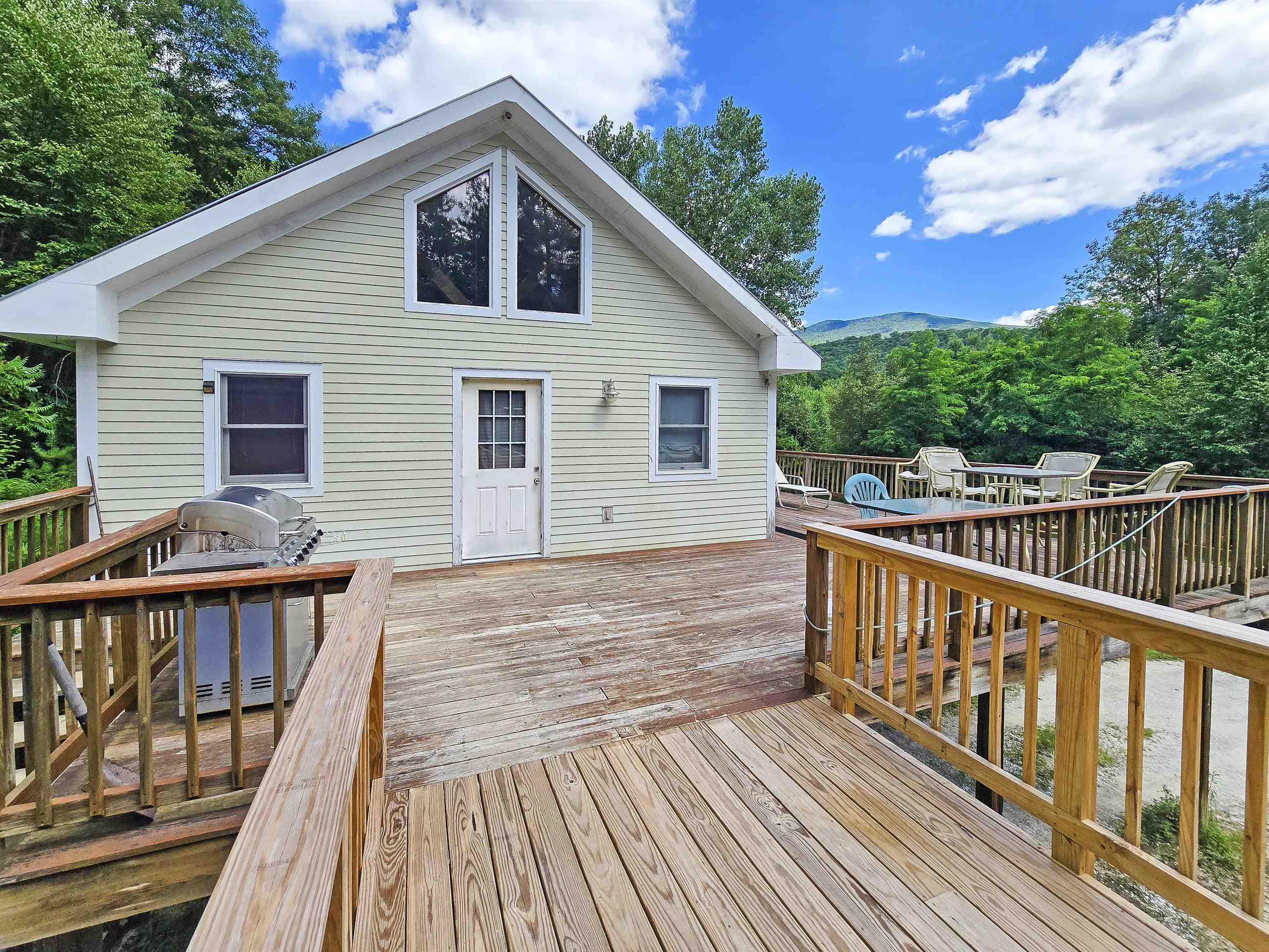 2730 East Pittsford Road Rutland Town, VT 05701 - Photo 4 of 53