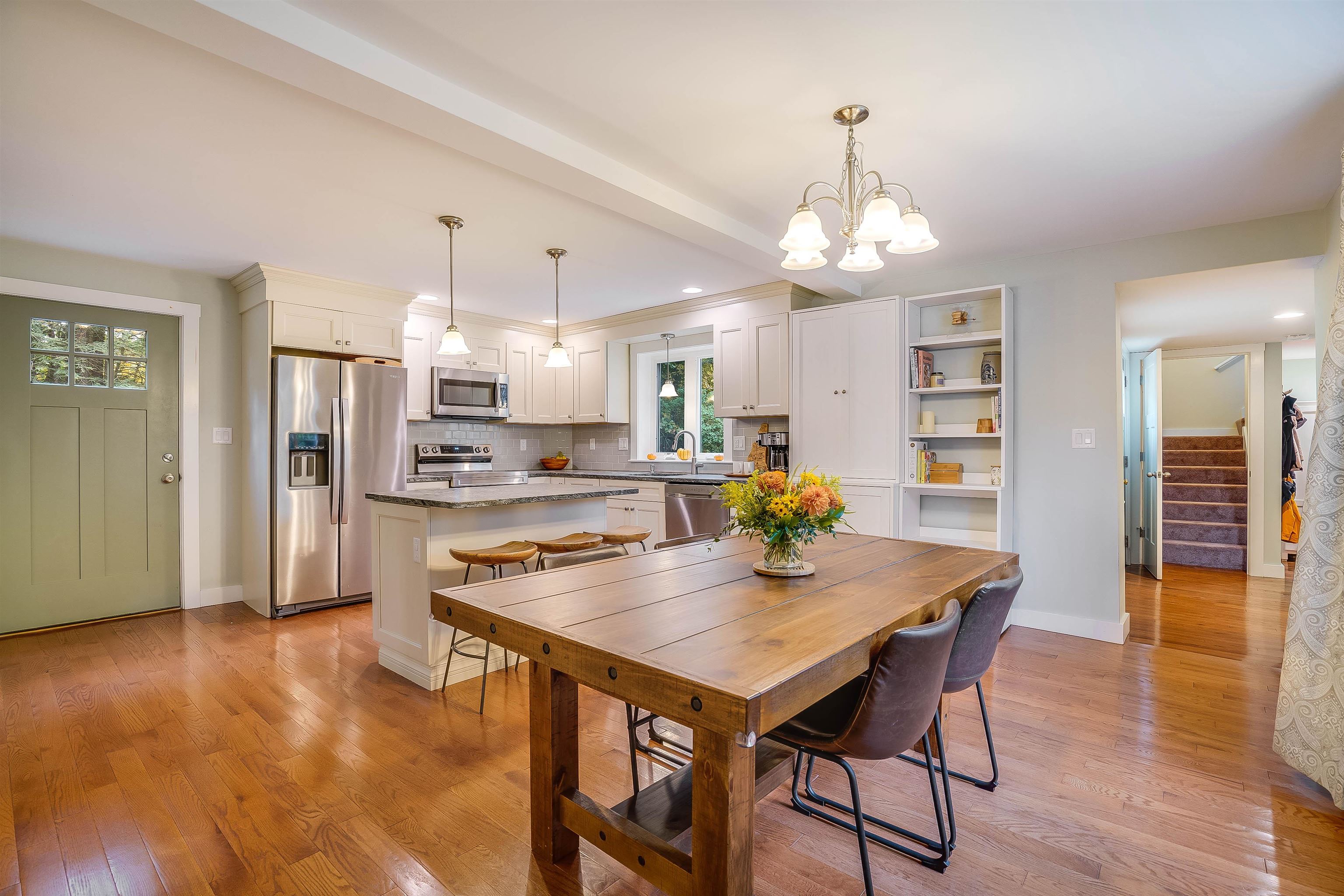 8 Friend Street Epping, NH 03042 - Photo 3 of 40