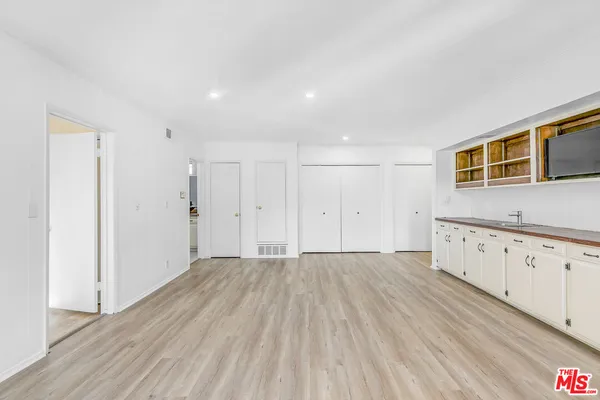 $9,395 | 1530 Valley View Road, Glendale, CA 91202