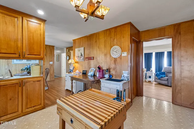 $359,900 | 440 Walkertown Road, Chuckey, TN 37641