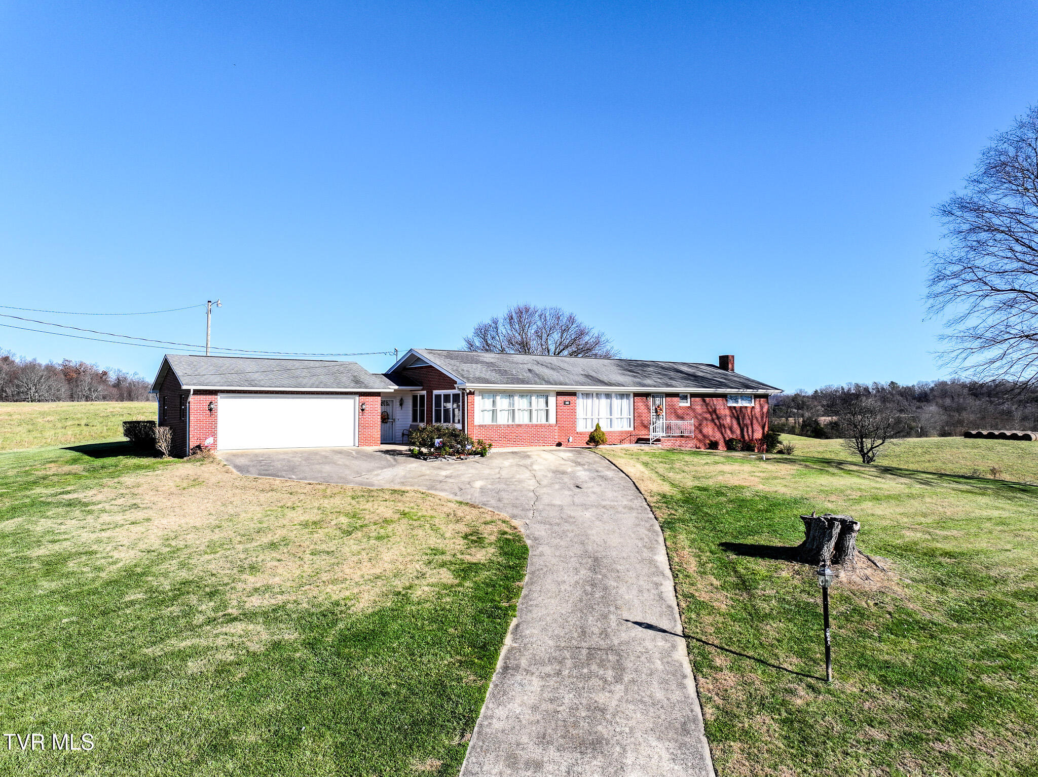 440 Walkertown Road Chuckey, TN 37641 - Photo 2 of 49 DJI_20251121170905_0081_D