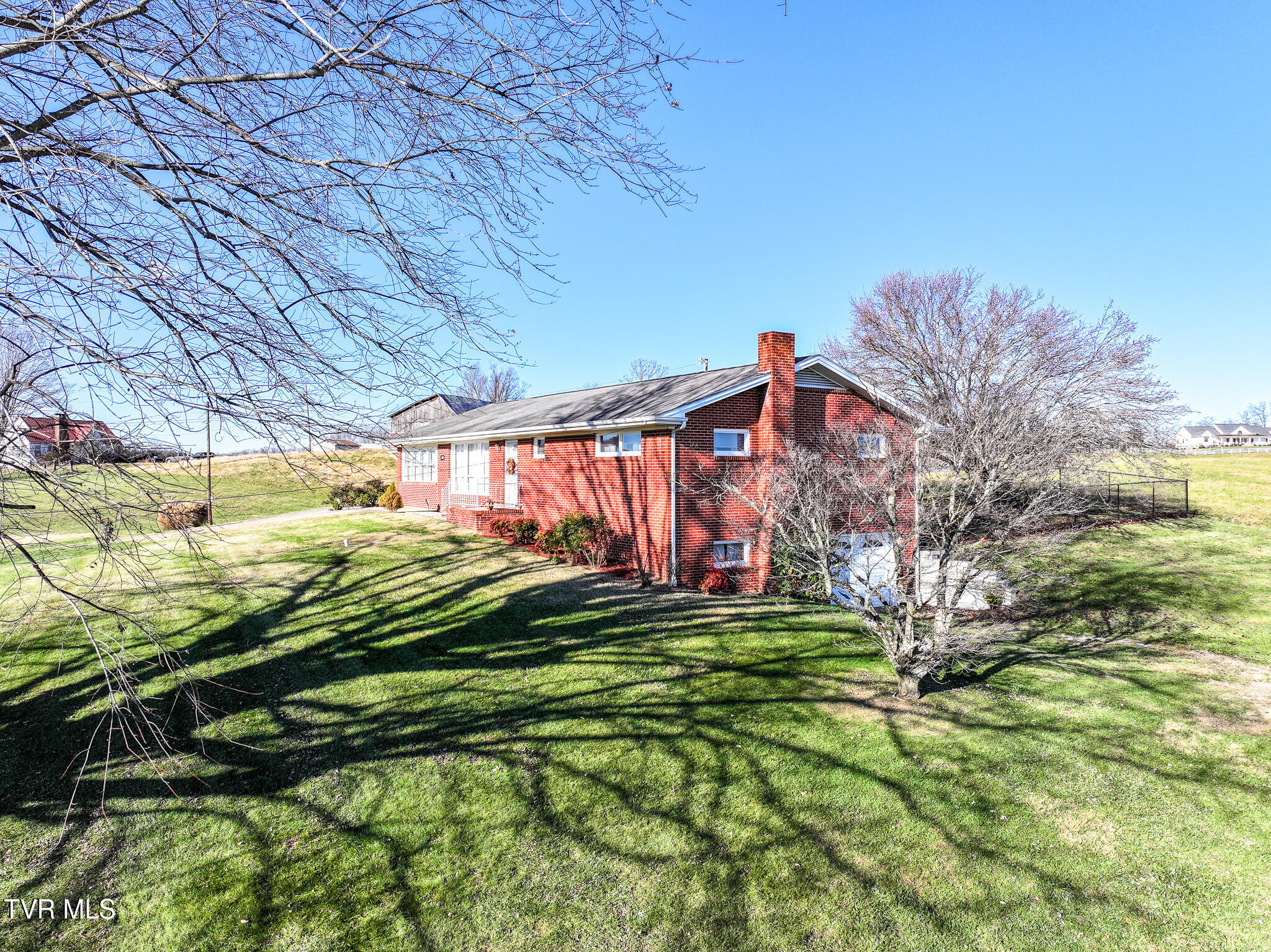 440 Walkertown Road Chuckey, TN 37641 - Photo 40 of 49 DJI_20251121171755_0110_D