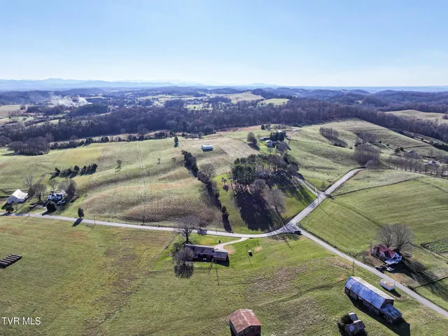 $359,900 | 440 Walkertown Road, Chuckey, TN 37641