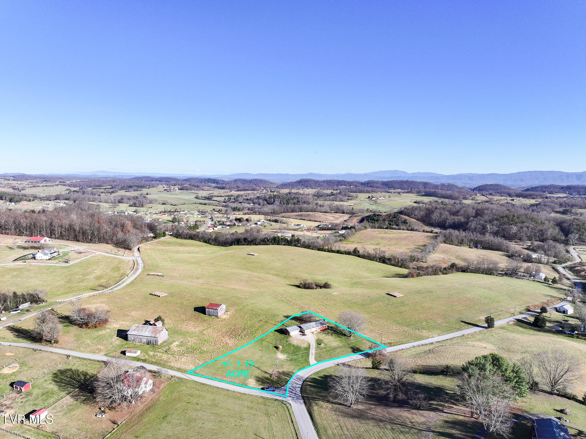 440 Walkertown Road Chuckey, TN 37641 - Photo 6 of 49 DJI_20251121171655_0108_D-Edit