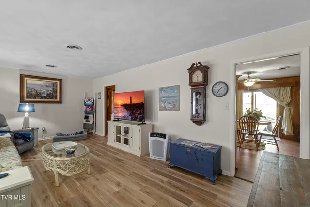 $359,900 | 440 Walkertown Road, Chuckey, TN 37641