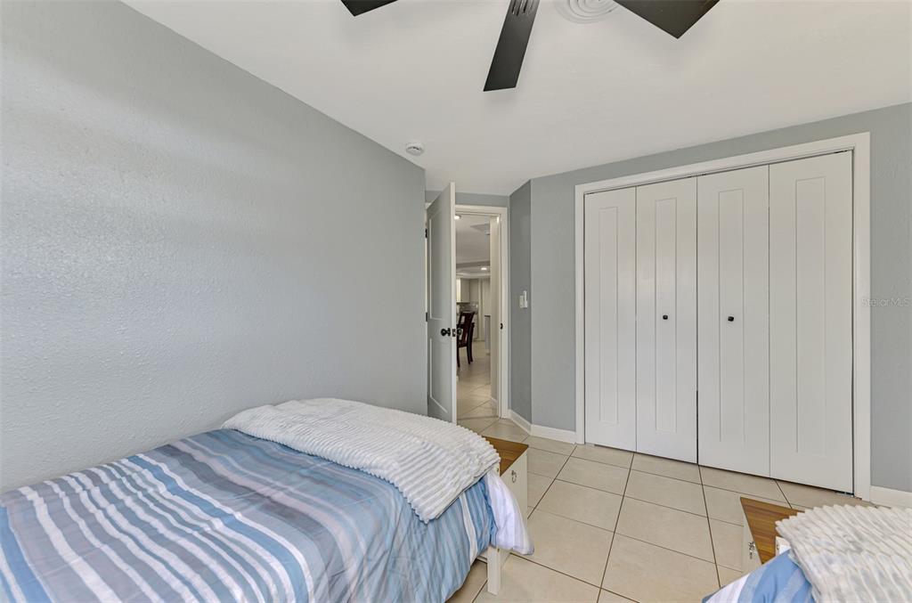 361 Falkland Road Venice, FL 34293 - Photo 27 of 40