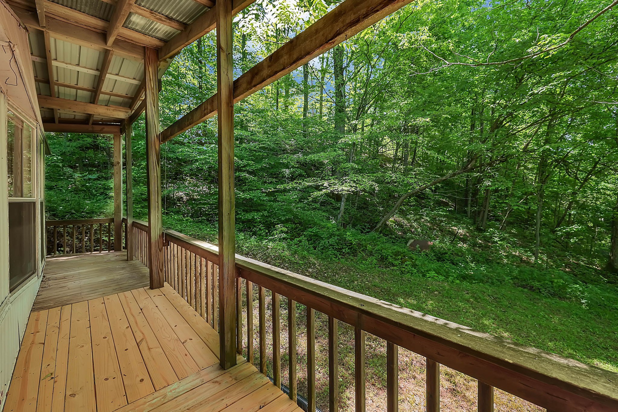 660 Rogues Fork Road Bethpage, TN 37022 - Photo 22 of 55 a view of balcony with deck