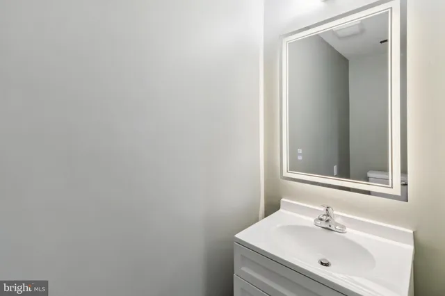 $2,800 | 10603 Tuppence Court, Rockville, MD 20850