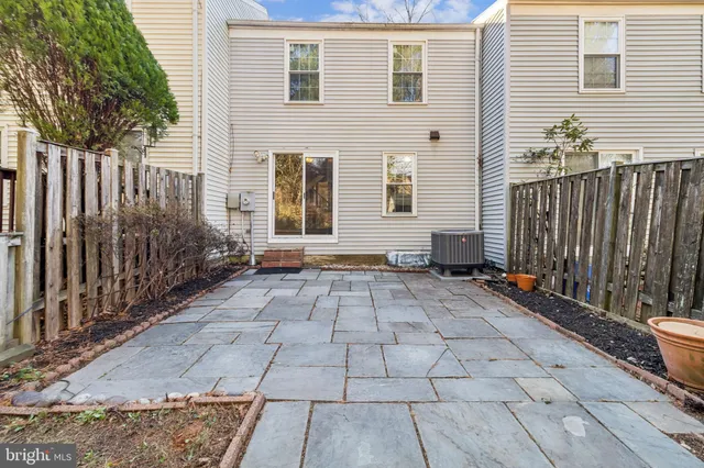 $2,800 | 10603 Tuppence Court, Rockville, MD 20850