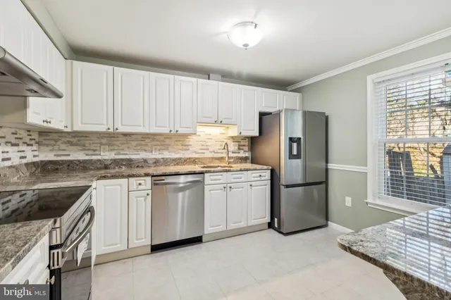 $2,800 | 10603 Tuppence Court, Rockville, MD 20850