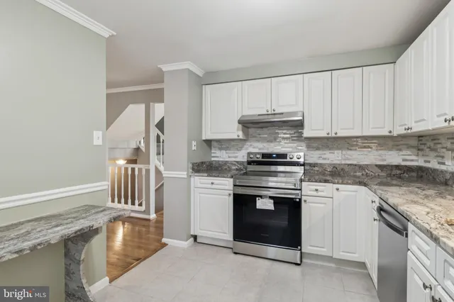 $2,800 | 10603 Tuppence Court, Rockville, MD 20850