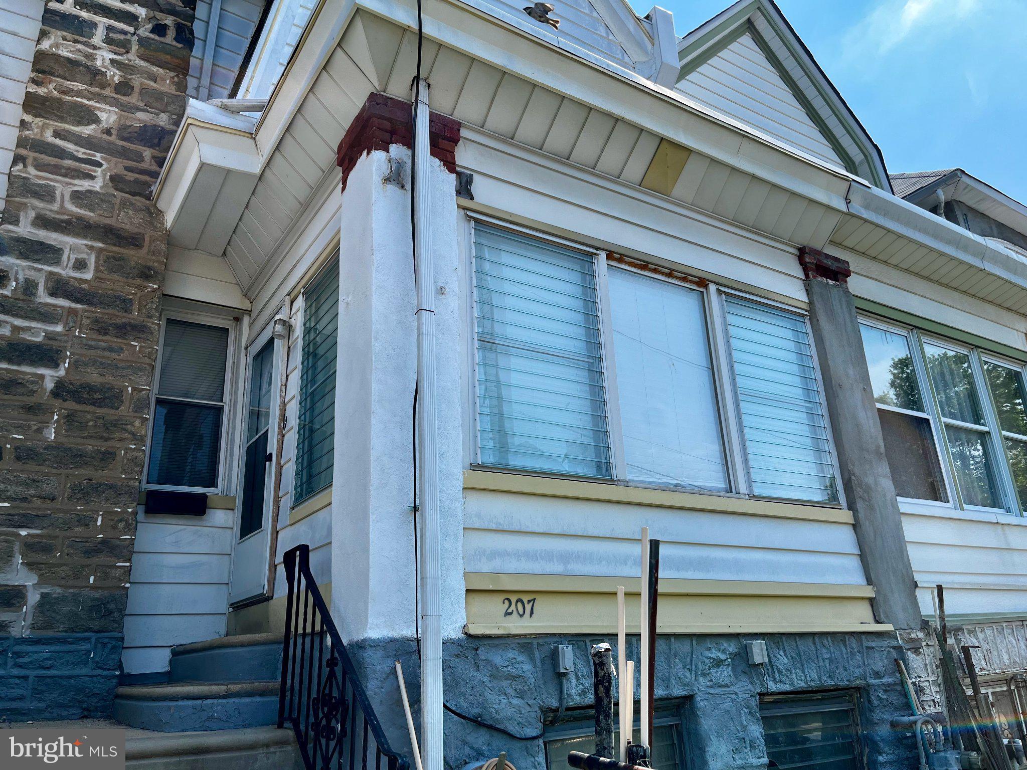 207 Huntley Road Upper Darby, PA 19082 - Photo 2 of 16 Front Exterior