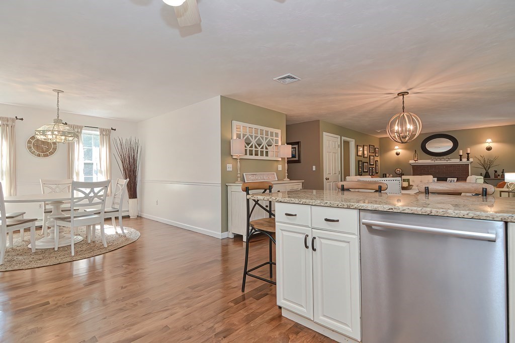 6 Gradie Way Hopkinton, MA 01748 - Photo 6 of 37 Gallery Image 6