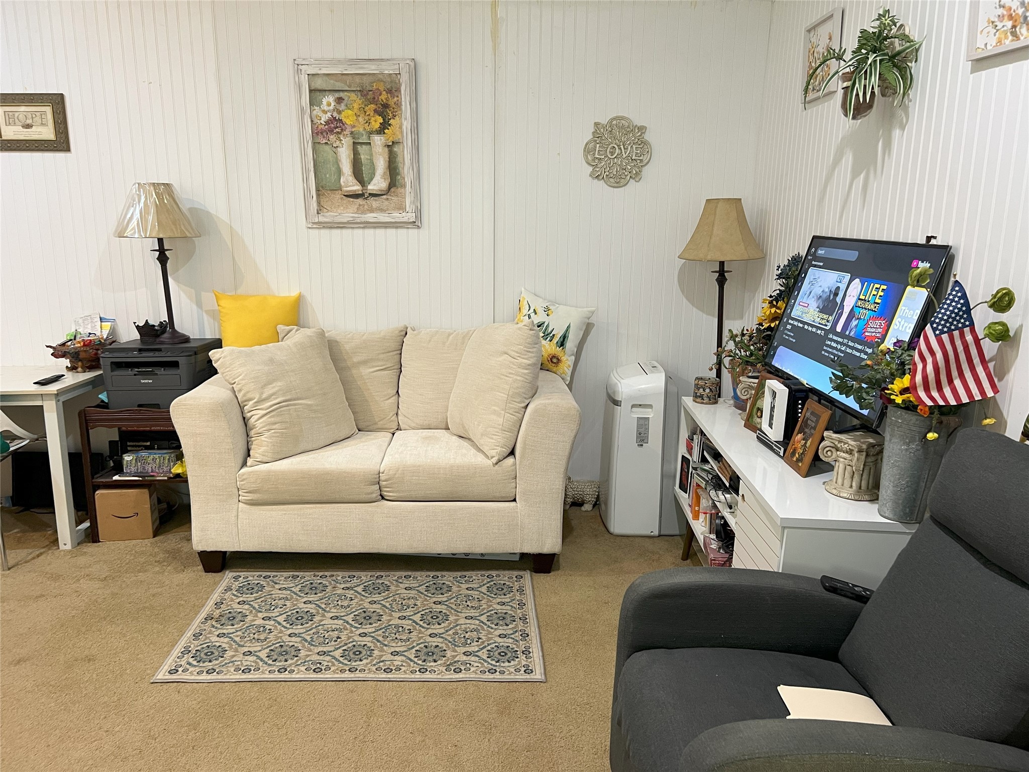 204 Knottypine Livingston, TX 77351 - Photo 13 of 30 a living room with furniture and a couch