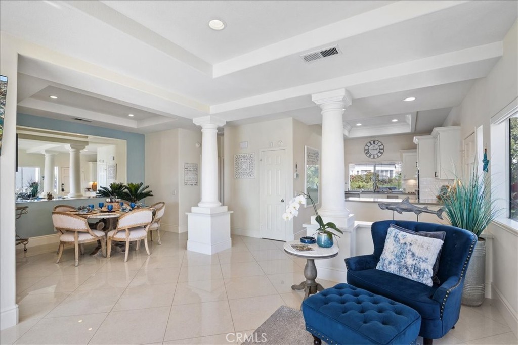 17 Centre Court Dana Point, CA 92629 - Photo 9 of 45 a living room with furniture and a potted plant