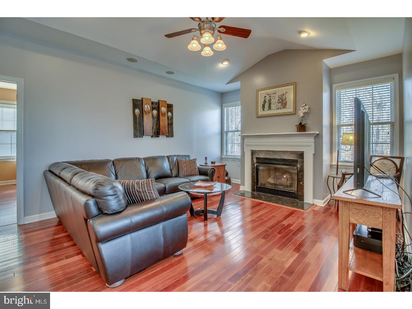 48 Bluebonnet Road Langhorne, PA 19047 - Photo 11 of 21 Family Room