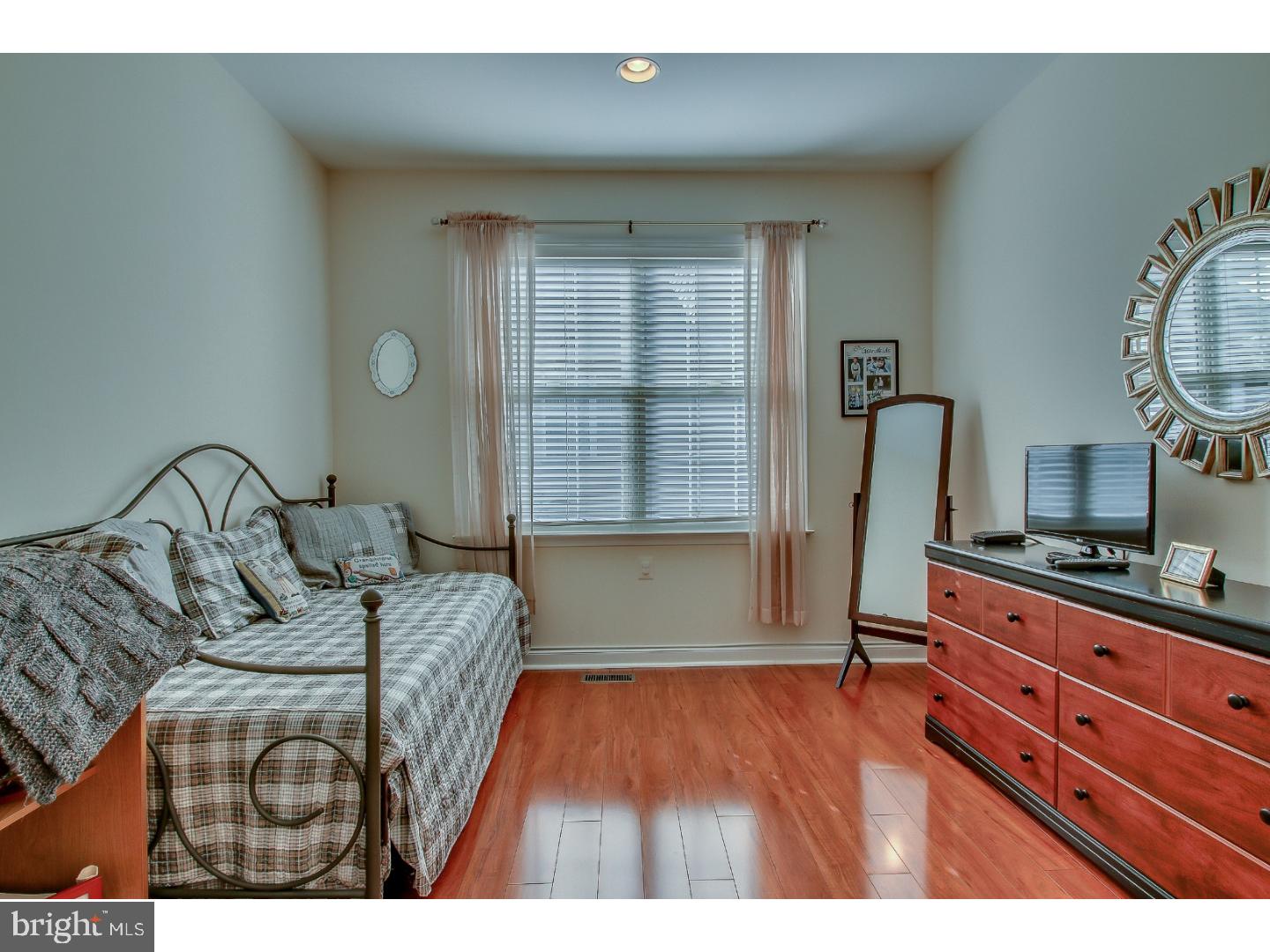 48 Bluebonnet Road Langhorne, PA 19047 - Photo 15 of 21 Bedroom 2